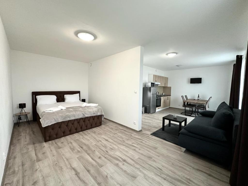 Sky Apartments 509 Pilsen Exterior photo
